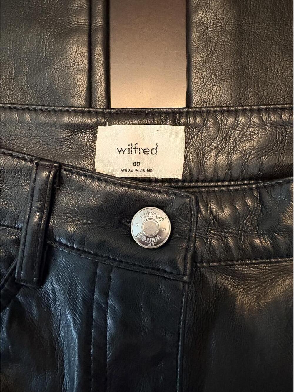 Aritzia Wilfred Faux/Vegan Leather Pants 00
